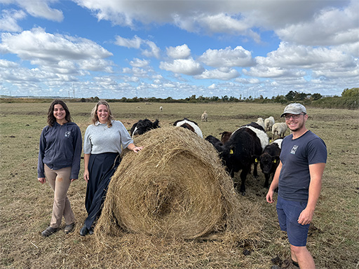 Kirsty with Amazing Grazing Conservationists Yasmin and Ethan